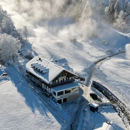Hotel Restaurant Hausberg 3*