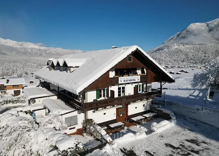 Restaurant Hausberg Готель Гарміш-Партенкірхен